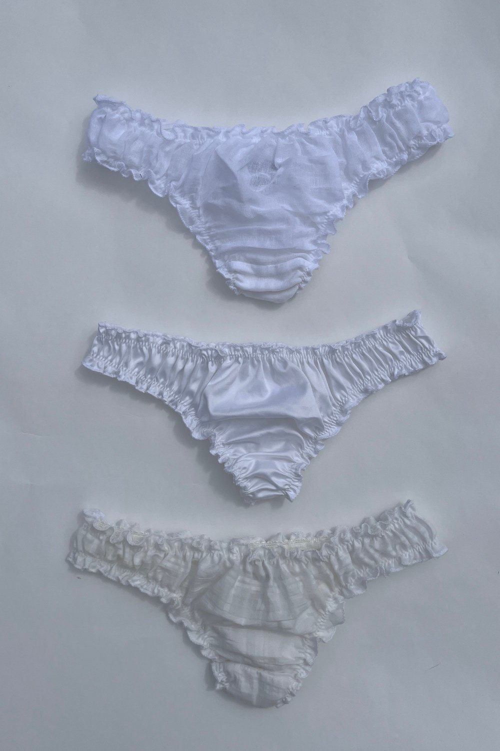 Mia Thong - Summer Whites